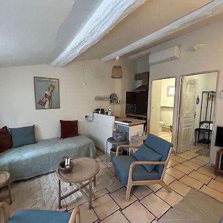 Dans Un Ancien Atelier De Potier Apartment Saint-Quentin-la-Poterie Ngoại thất bức ảnh